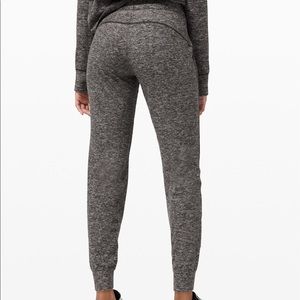 READY TO RULU JOGGER